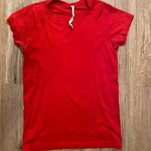 Lululemon Swiftly Tech 2.0 Red sz.10